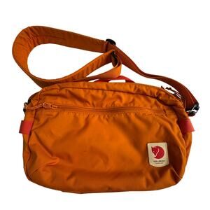 Fjallraven  Unisex   High   Coast   Crossbody   Bag